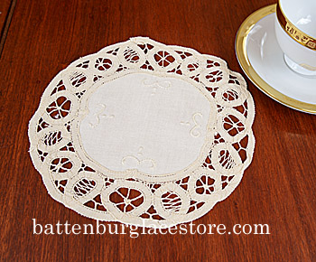Round Doily. Battenburg Lace. 8". Mother of Pearl color.6 pieces